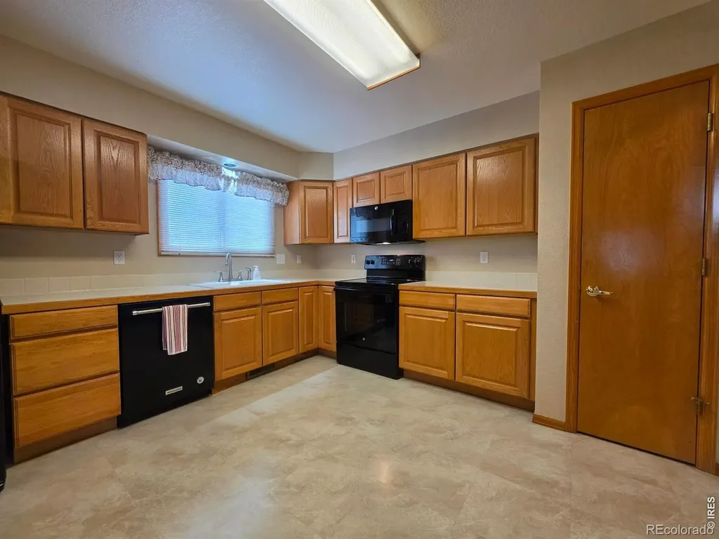 1526 Tulip Court Longmont CO 80501