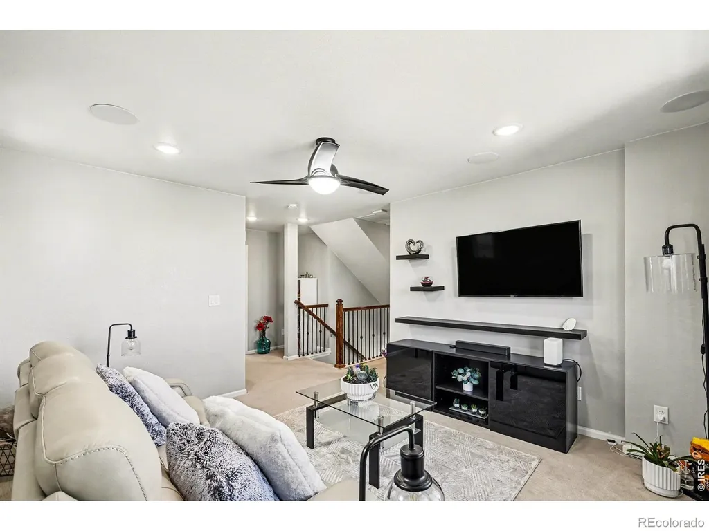 185 S Oak Hill Street Aurora CO 80018