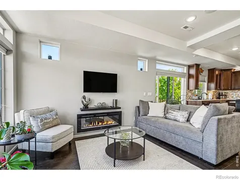 185 S Oak Hill Street Aurora CO 80018