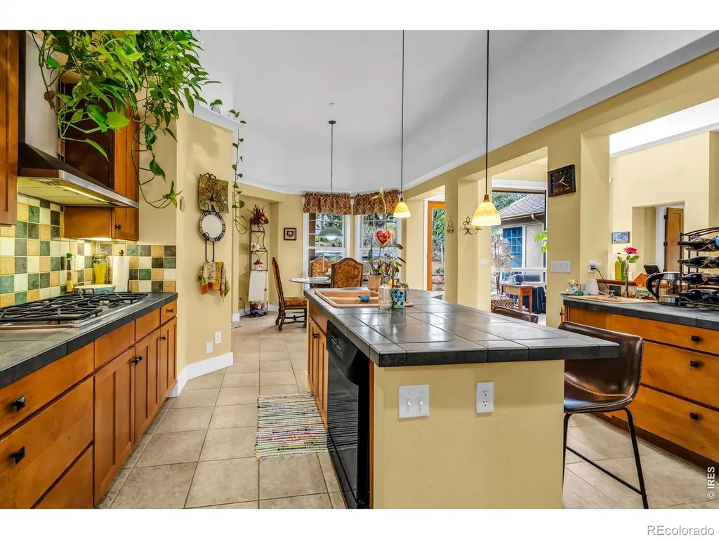 4080 Greens Place Longmont CO 80503