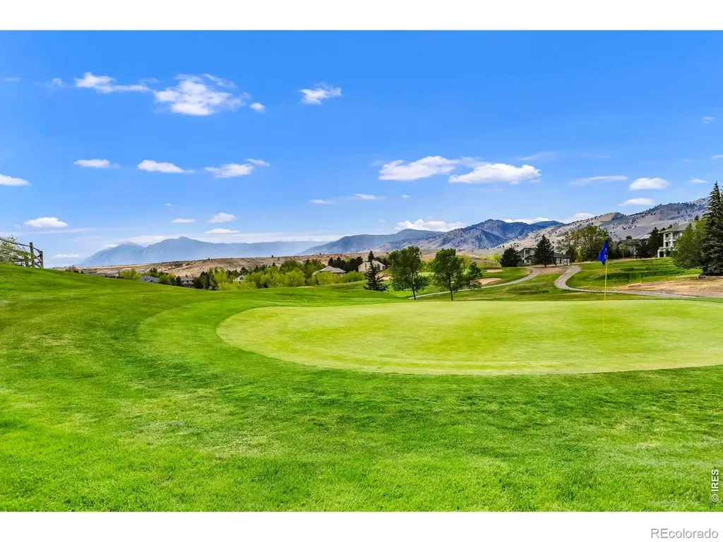 4080 Greens Place Longmont CO 80503