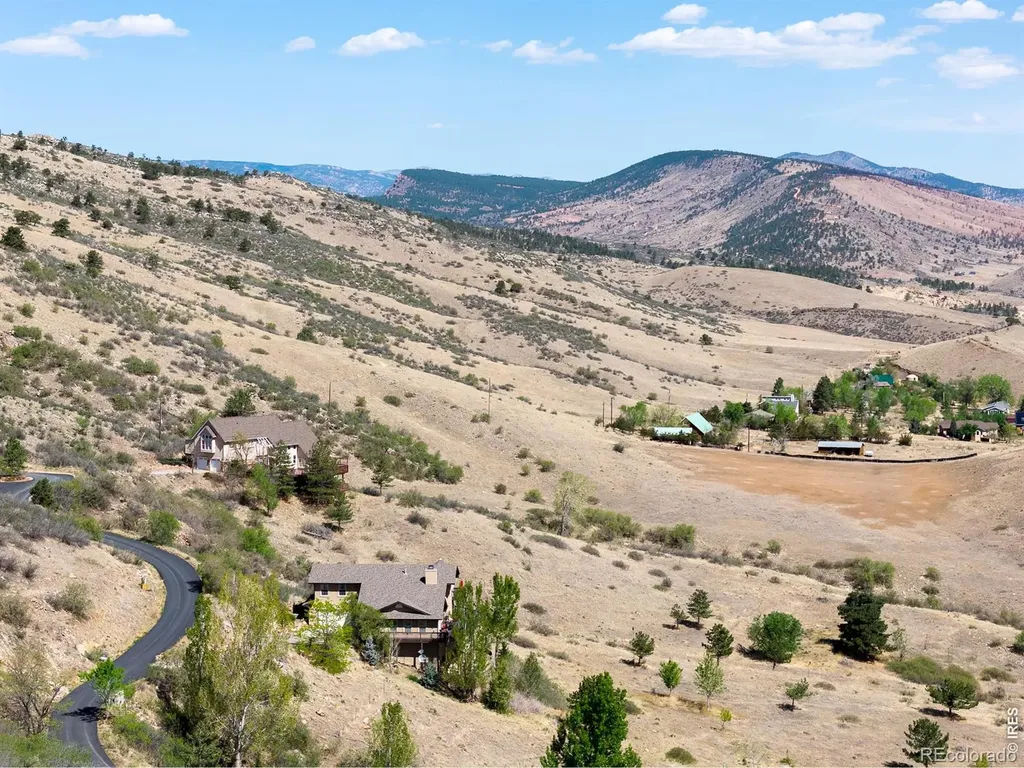 11730 Pointe View Drive Longmont CO 80503