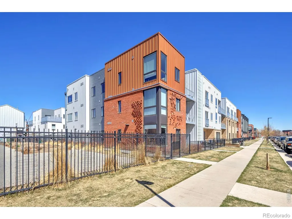 2525 Arapahoe Street Denver CO 80205