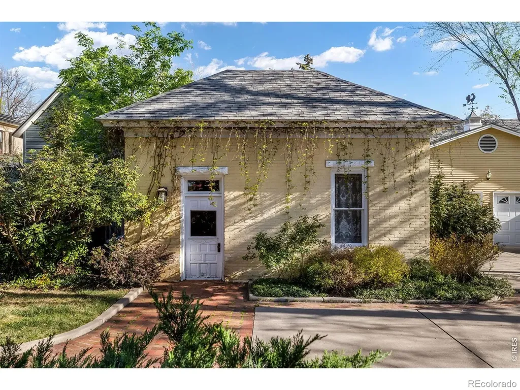 858 3rd Avenue Longmont CO 80501