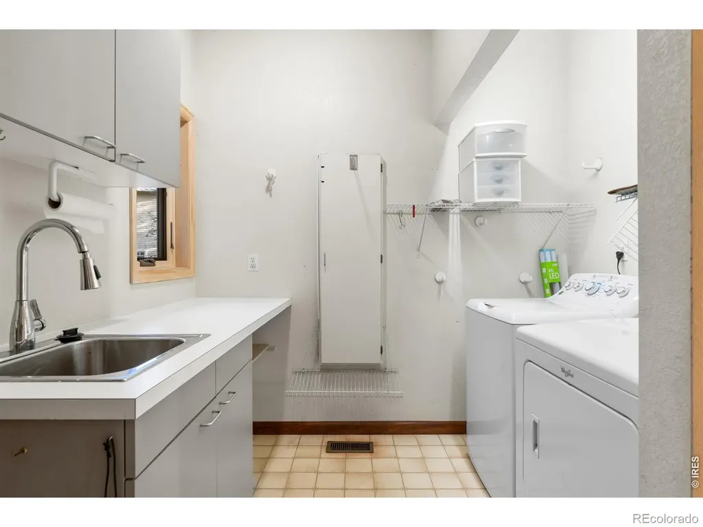 4575 Robinson Place Boulder CO 80301