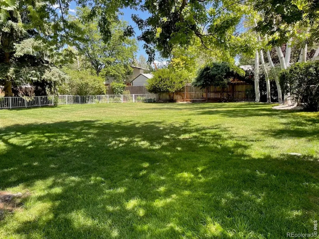 605 Jack Pine Place Loveland CO 80538