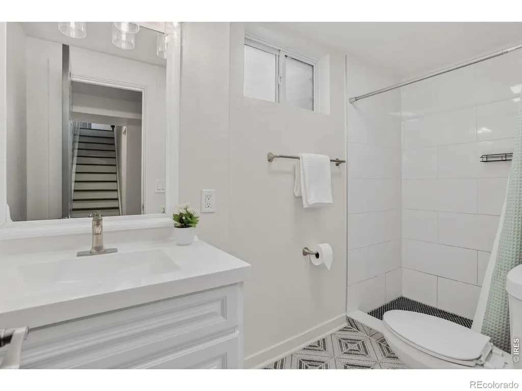 2016 W Lake Street Fort Collins CO 80521