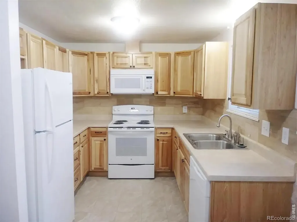706 Darby Court Longmont CO 80501