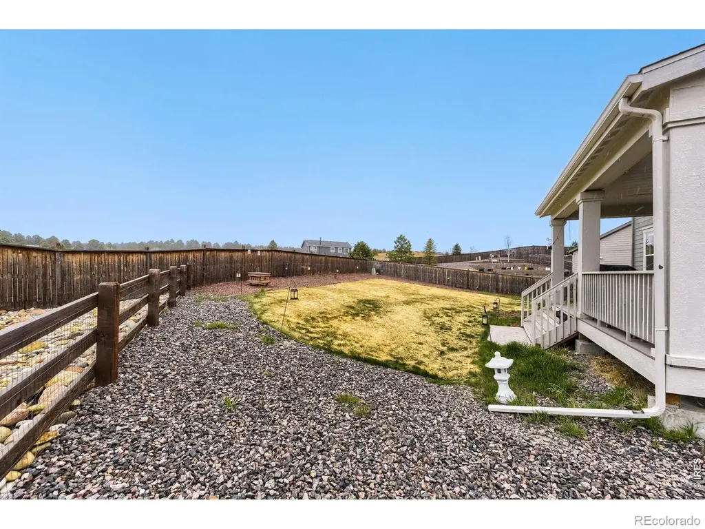 1110 Horsetail Loop Elizabeth CO 80107