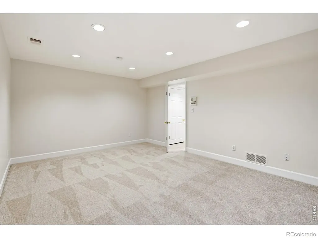 944 Ivanhoe Street Denver CO 80220
