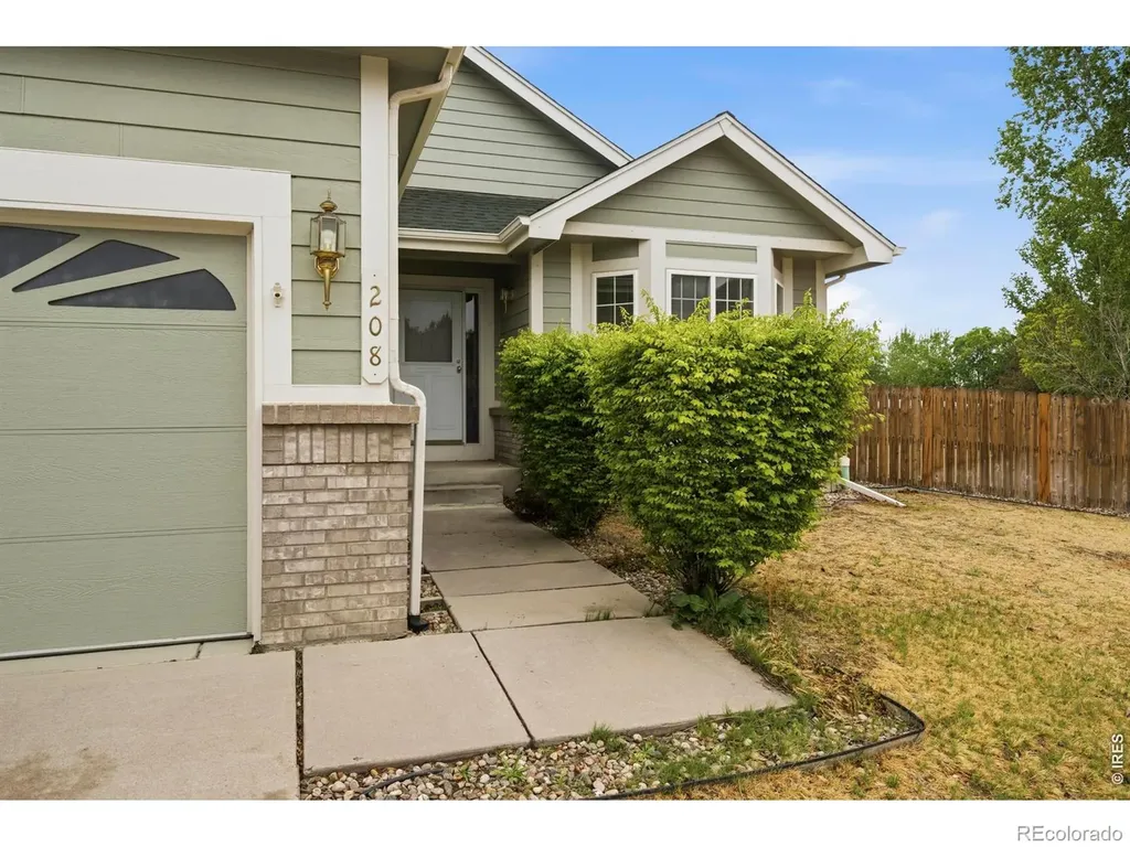 208 Egyptian Court Fort Collins CO 80525