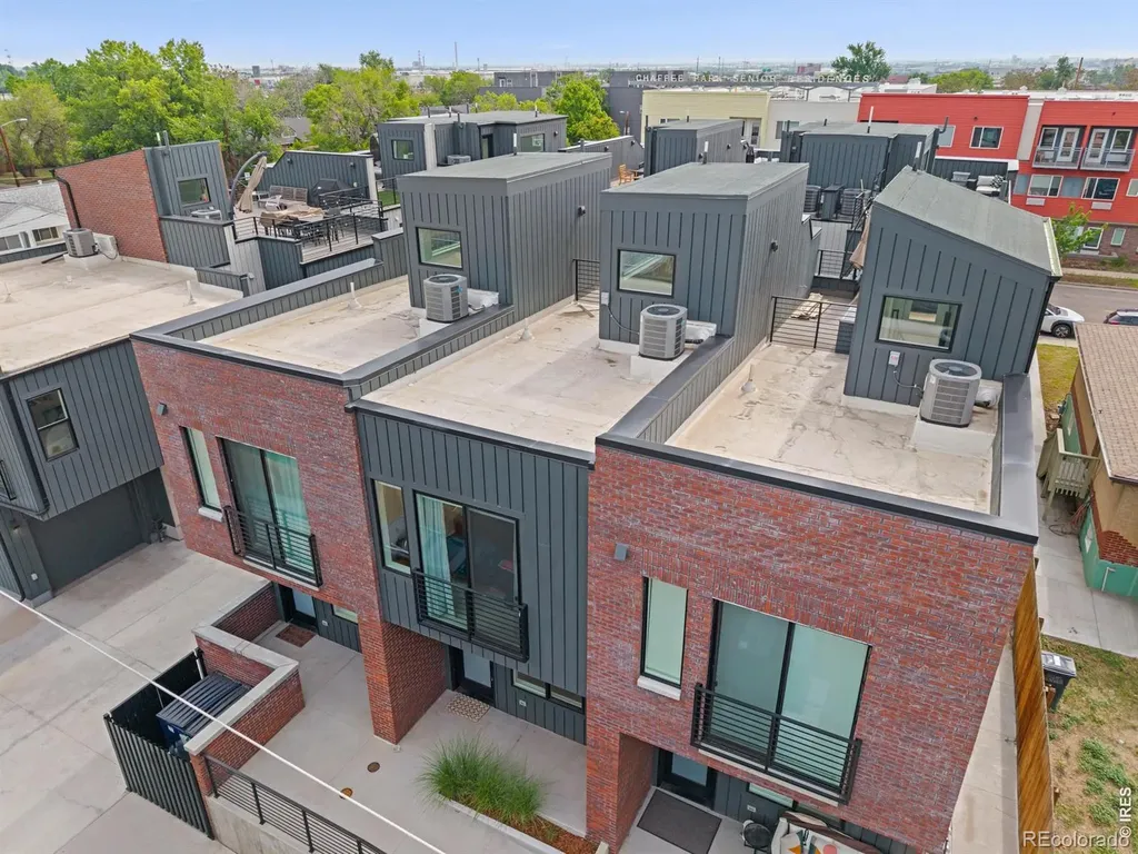 2016 W 46th Avenue Denver CO 80211
