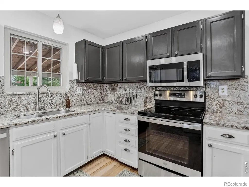 1027 Cottonwood Drive Windsor CO 80550