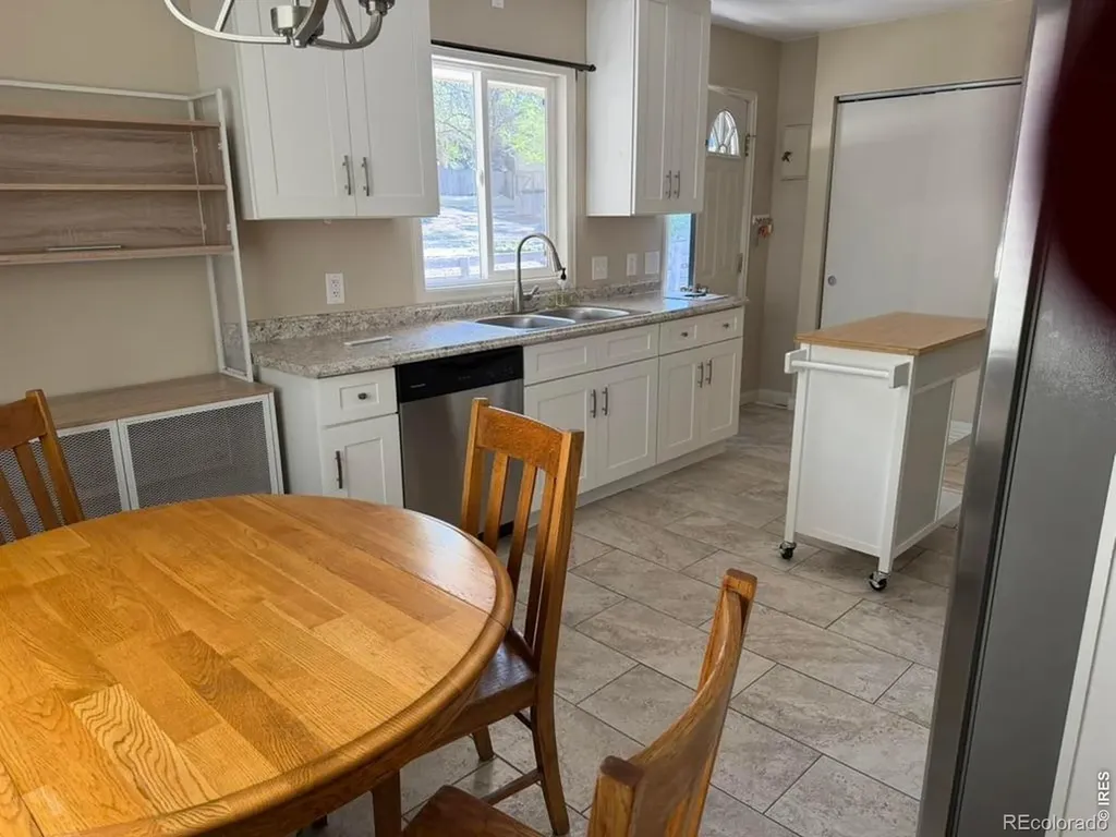 323 Douglas Street Wray CO 80758