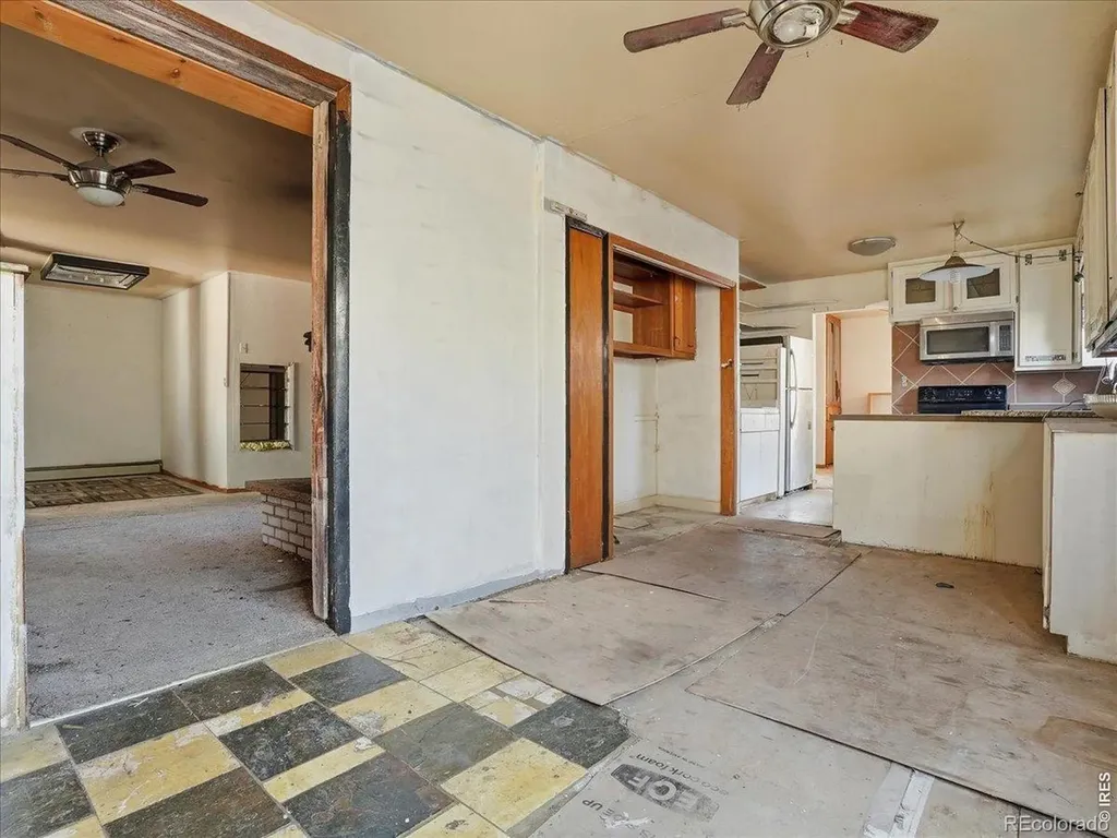 335 E 11th Street Loveland CO 80537
