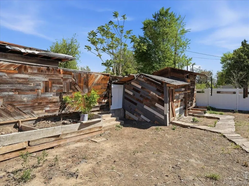 335 E 11th Street Loveland CO 80537