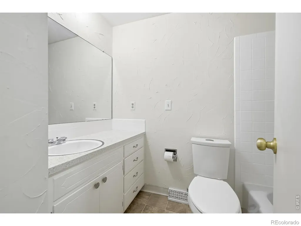 2428 Atwood Street Longmont CO 80501