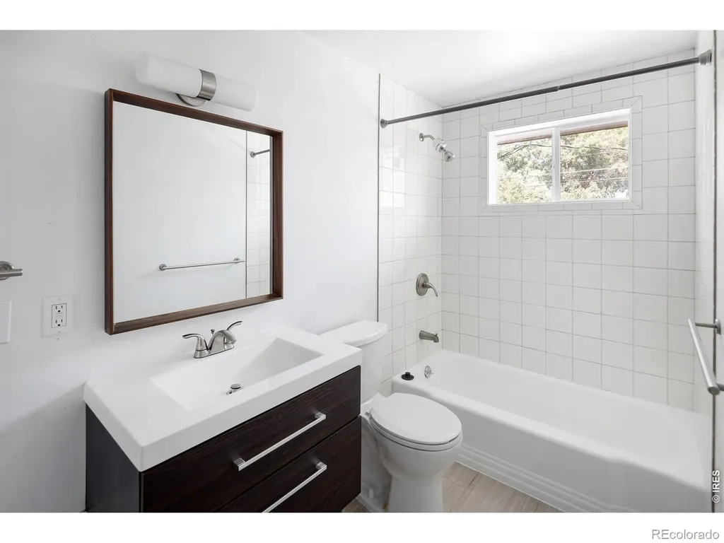 4256 Graham Court Boulder CO 80305
