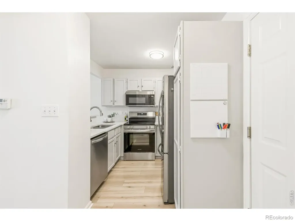 2106 Meadow Court Longmont CO 80501