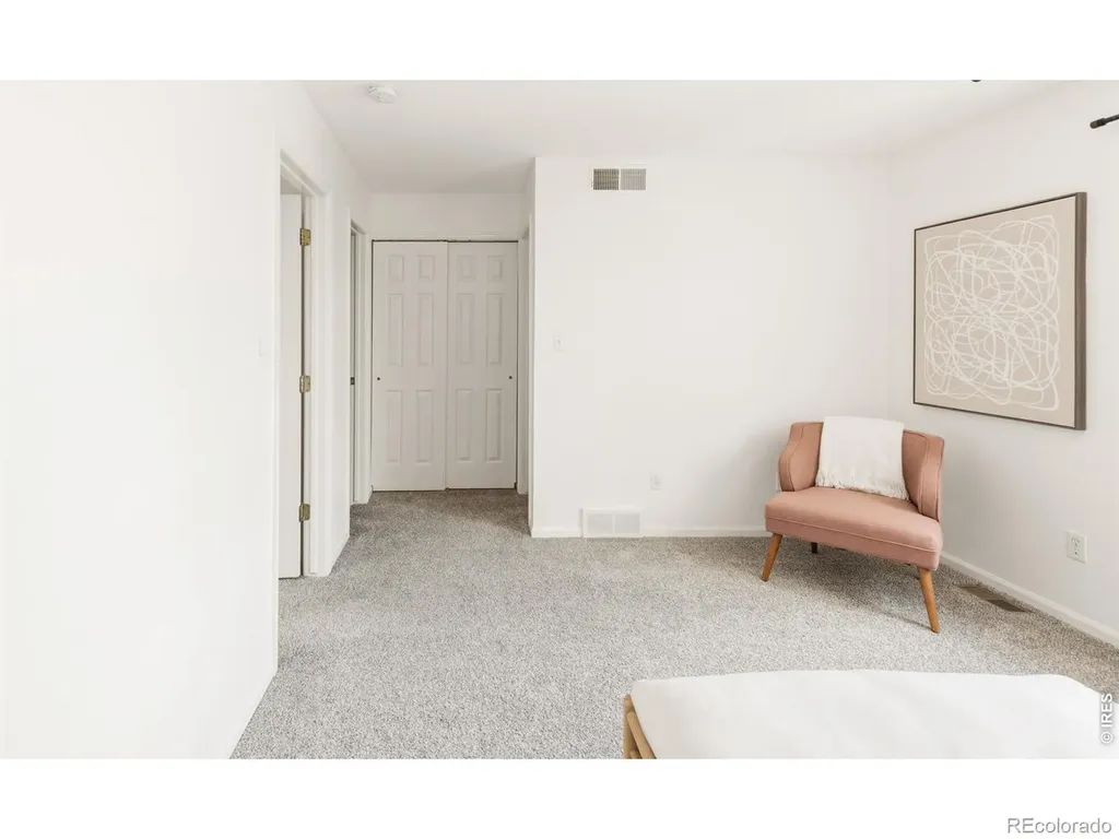 2106 Meadow Court Longmont CO 80501