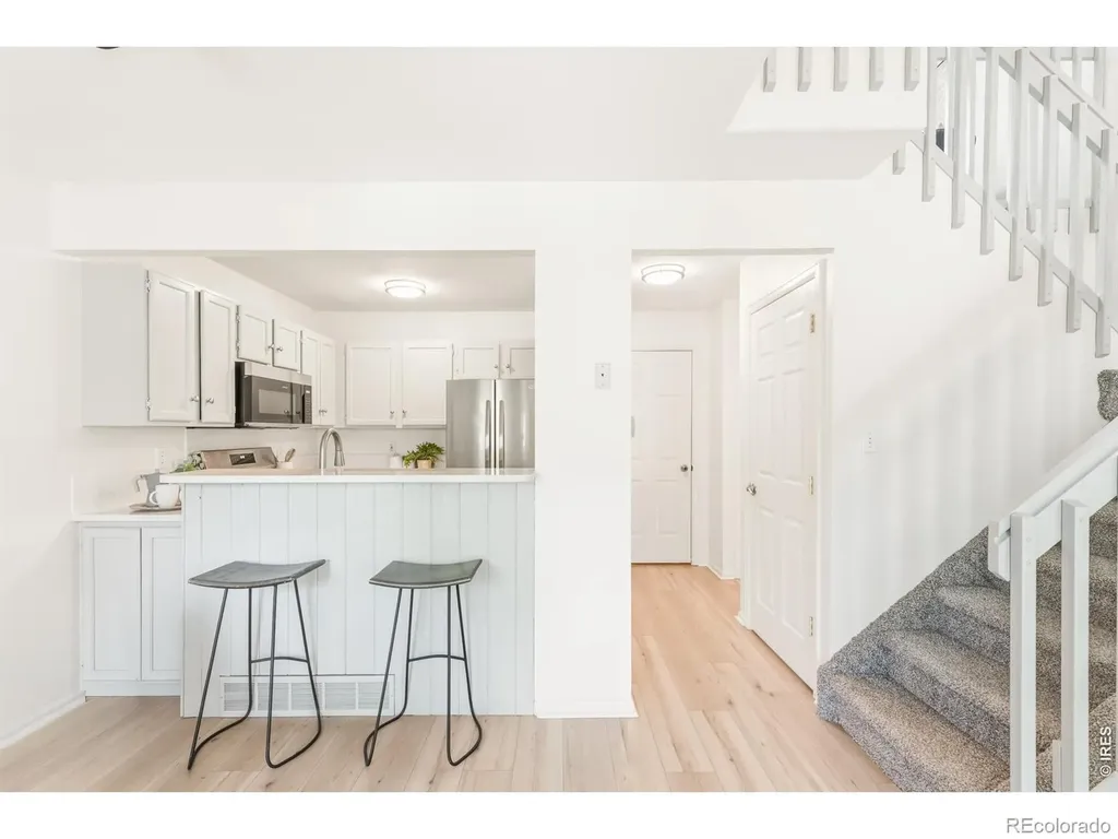 2106 Meadow Court Longmont CO 80501
