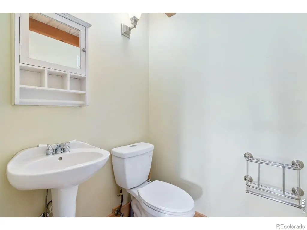 520 Isaac Lane Bellvue CO 80512