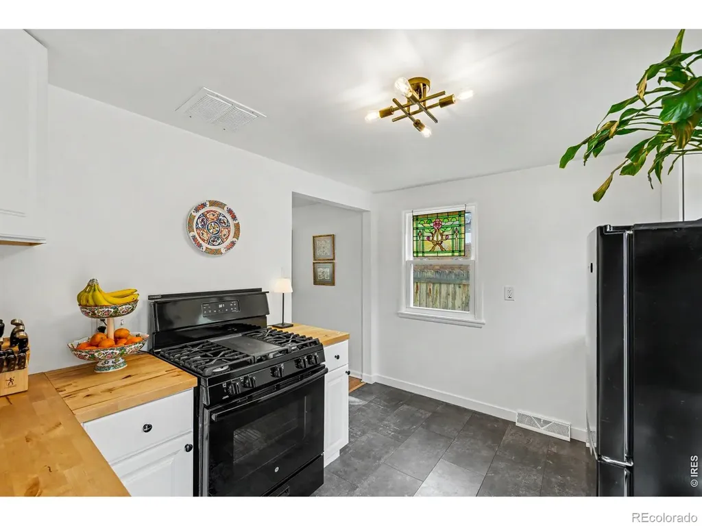 757 Lashley Street Longmont CO 80504