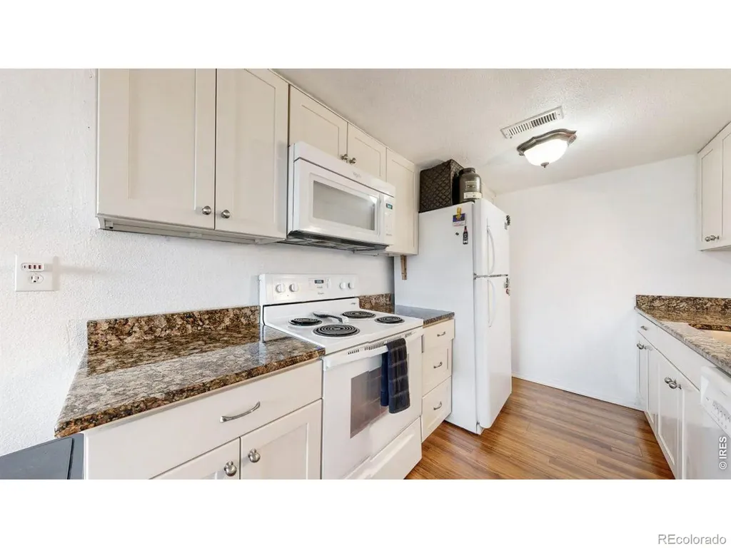 3354 S Flower Street Lakewood CO 80227