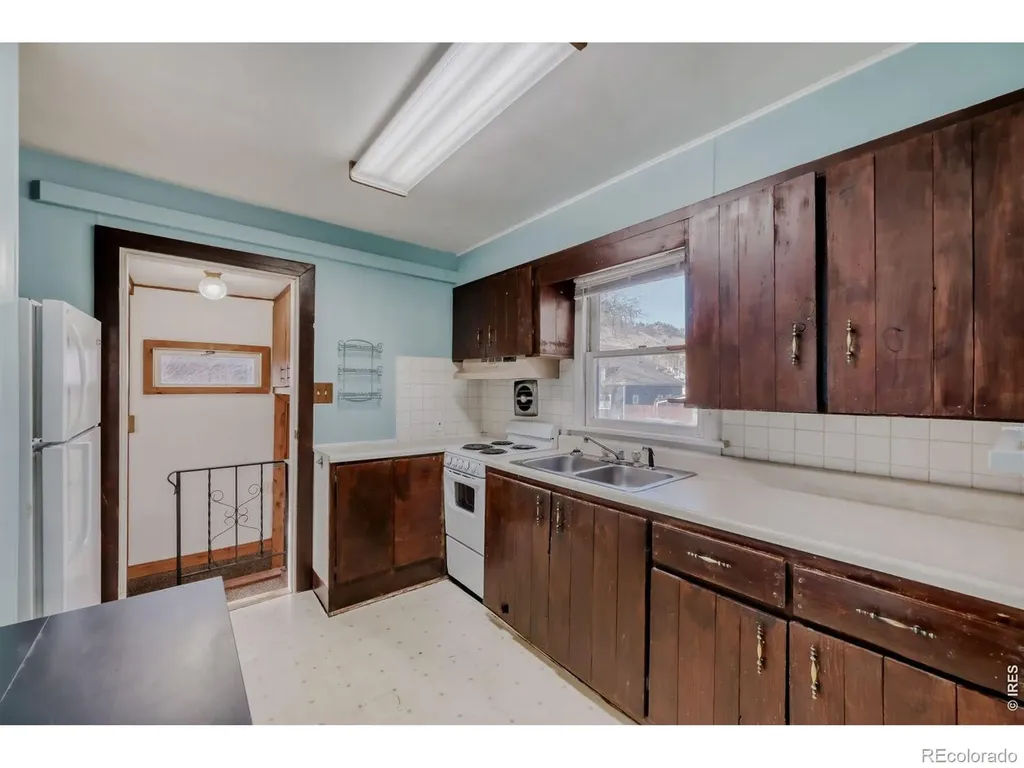 534 Dewey Avenue Boulder CO 80304