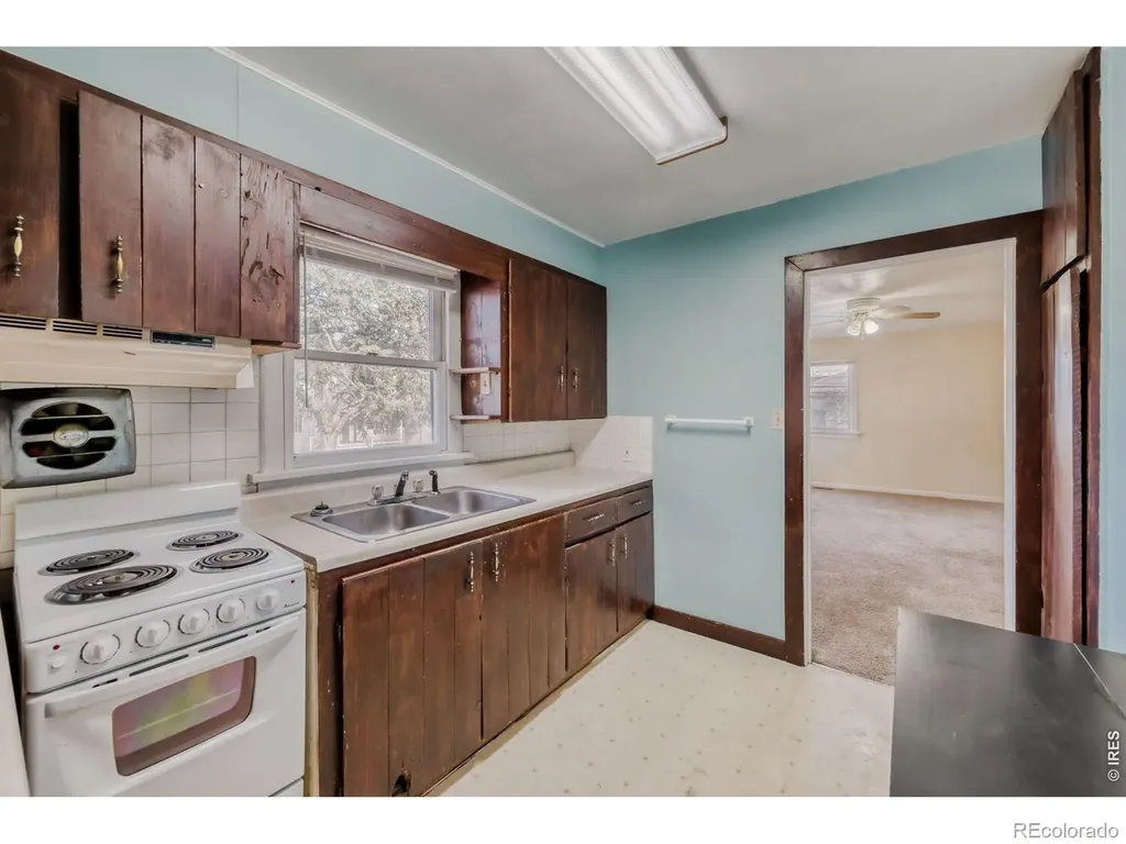 534 Dewey Avenue Boulder CO 80304