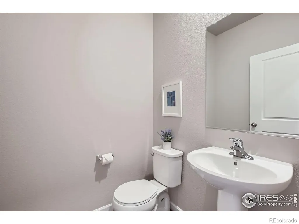 181 Robin Road Johnstown CO 80534