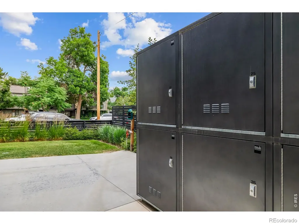 2718 Pine Street Boulder CO 80302