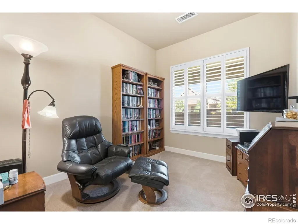 1379 Charles Drive Longmont CO 80503