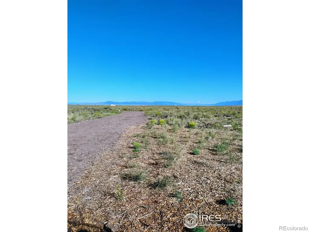 1157 Camino Del Rey Crestone CO 81131