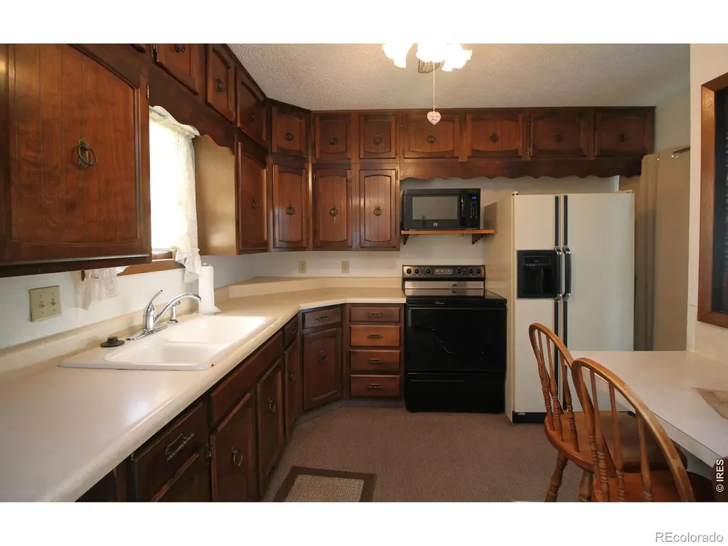 530 Taylor Street Sterling CO 80751