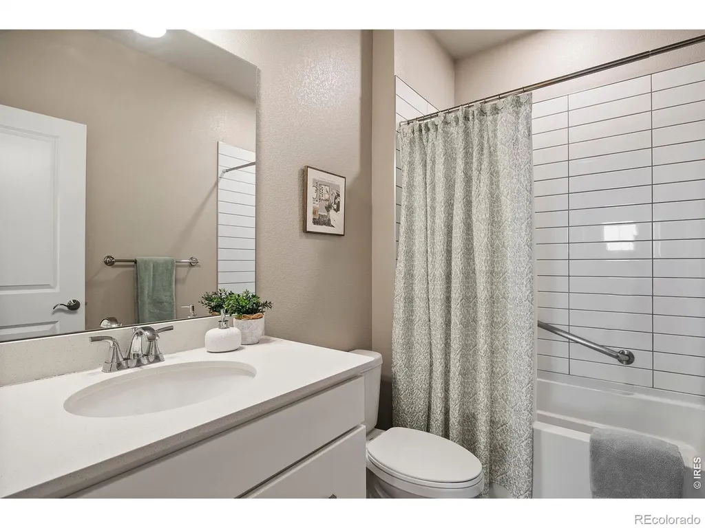 4195 N Park Drive Loveland CO 80538