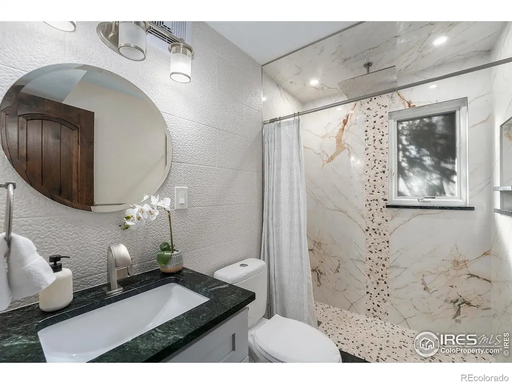 11921 W 70th Place Arvada CO 80004
