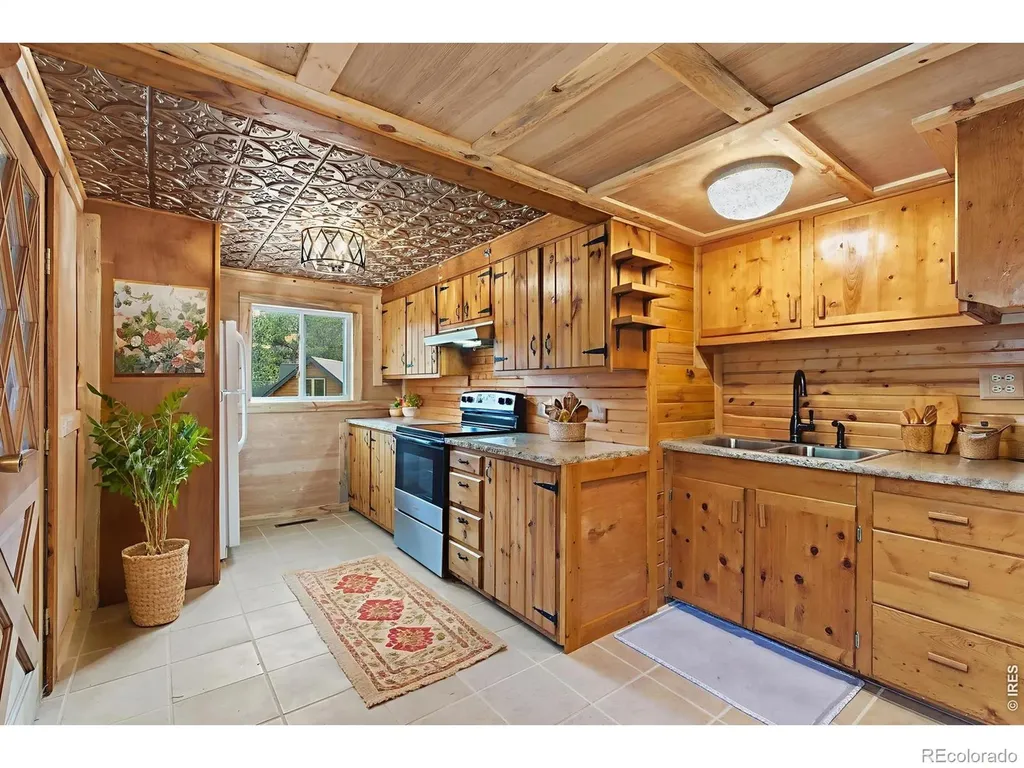 124 Big Pine Lane Drake CO 80515