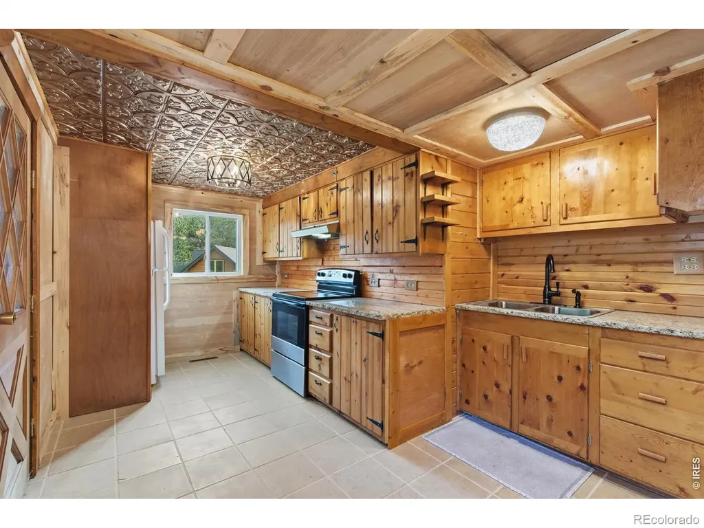 124 Big Pine Lane Drake CO 80515