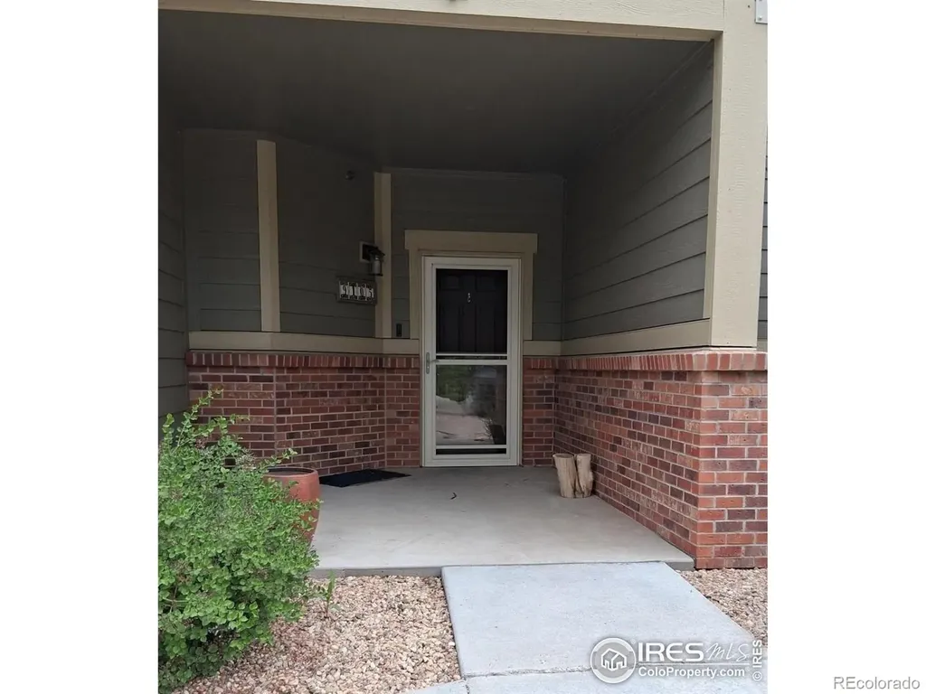 804 Summer Hawk Drive Longmont CO 80504