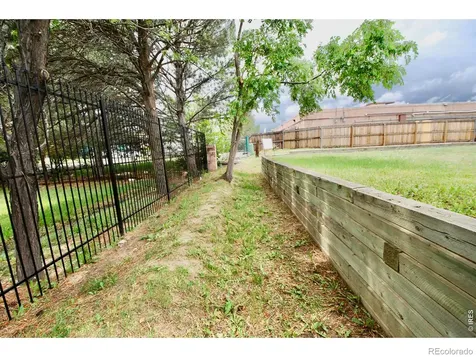 2225 S Iola Street Aurora CO 80014