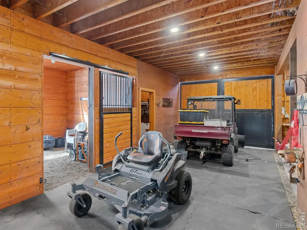 957 Dunraven Glade Road Glen Haven CO 80532