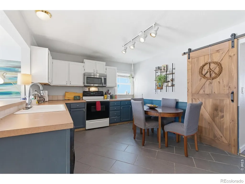 2431 Mountain View Drive Loveland CO 80538