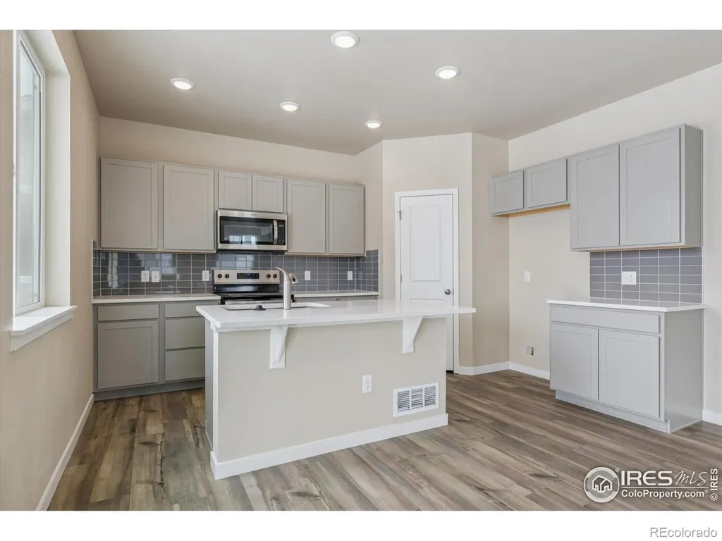 944 Harvard Street Johnstown CO 80534