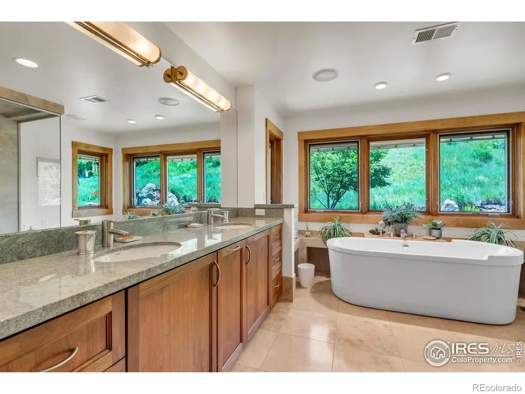 2675 Dakota Place Boulder CO 80304