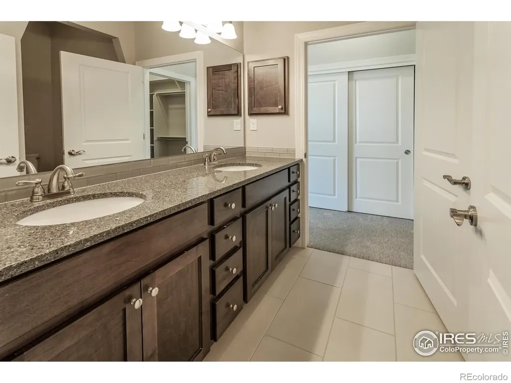 1379 Charles Drive Longmont CO 80503