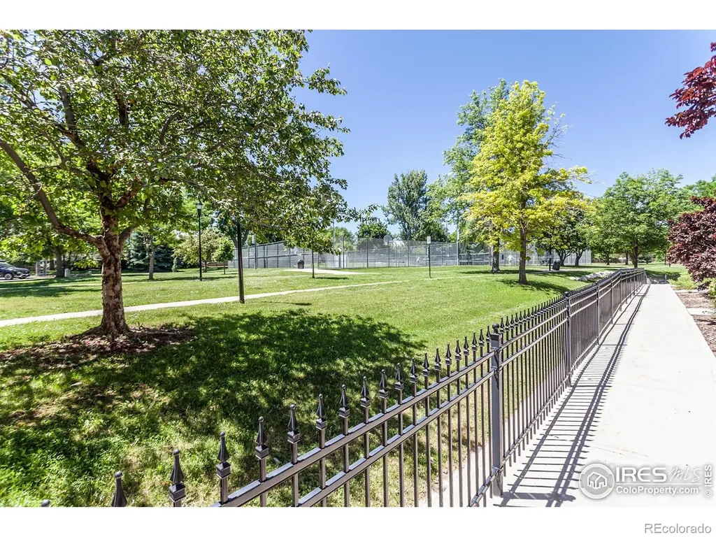1379 Charles Drive Longmont CO 80503