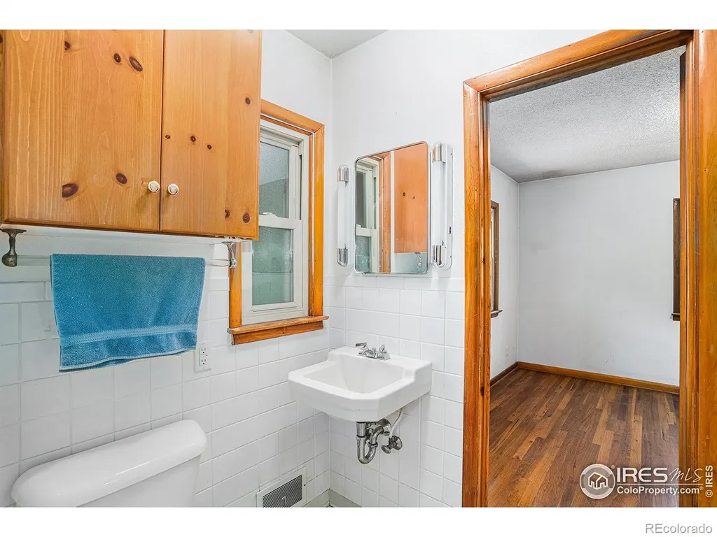 143 Waltonia Road Drake CO 80515
