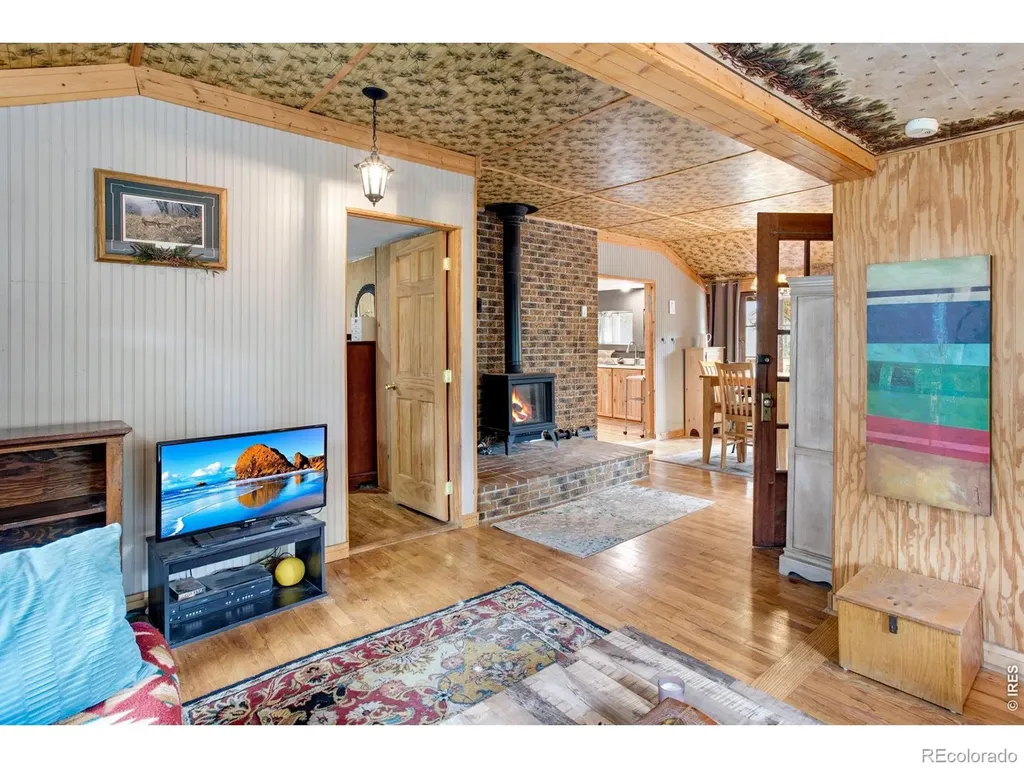 2248 Riverside Drive Lyons CO 80540