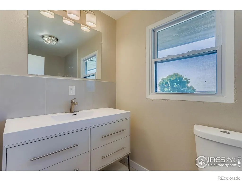11131 Lookout Road Longmont CO 80504